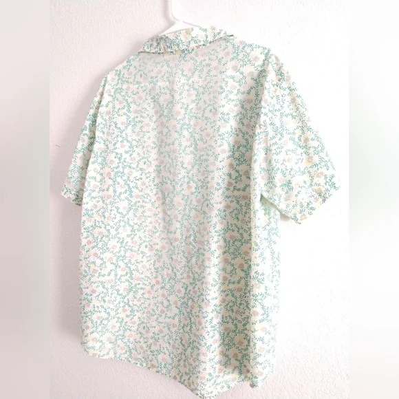FLAW Thin Vintage Fabric Cute Floral Camp Shirt Basic Editions Plus Size 18W - Picture 5 of 6